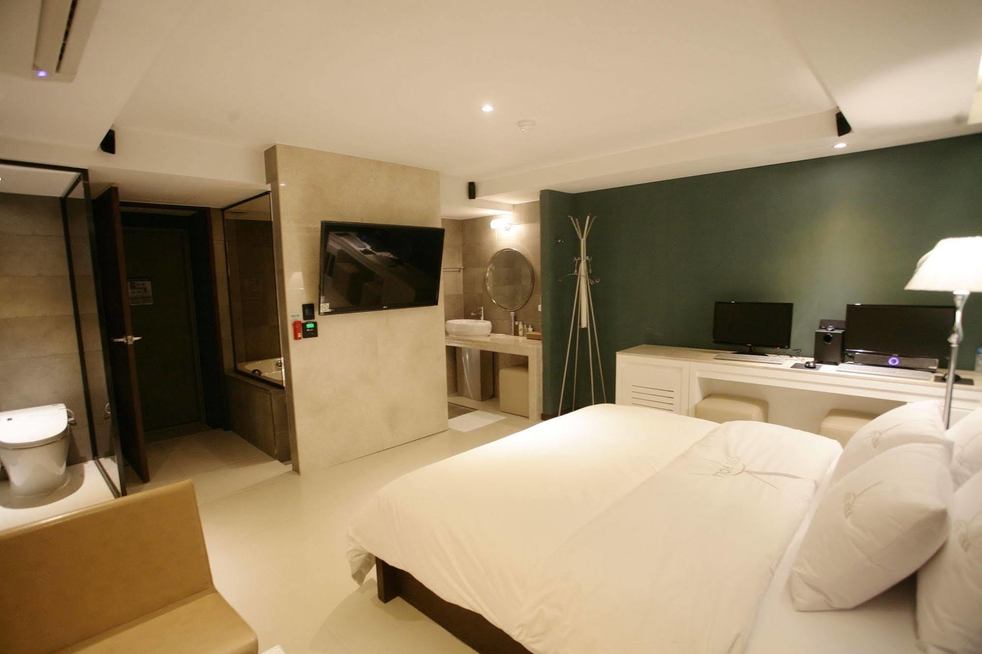 Hotel Voll 서울특별시 외부 사진